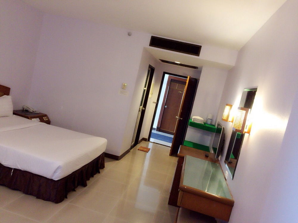 Chudchada Place Hat Yai Esterno foto